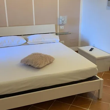 Quattro Lune 住宿加早餐酒店 3*