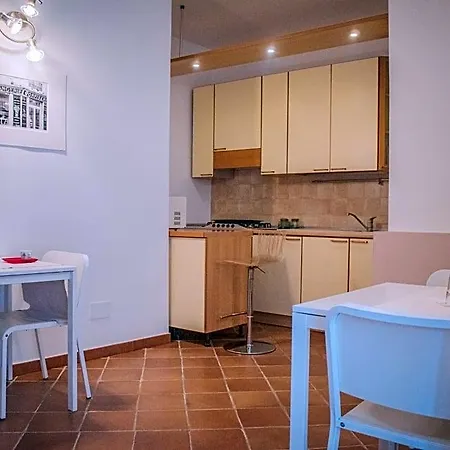 Quattro Lune Bed & Breakfast 3*